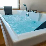 Marina Luxury Jacuzzi By Ps