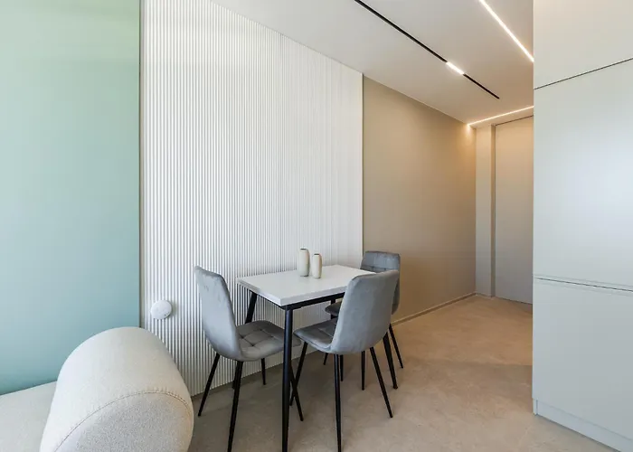 Marina Luxury Jacuzzi By Ps Durrës