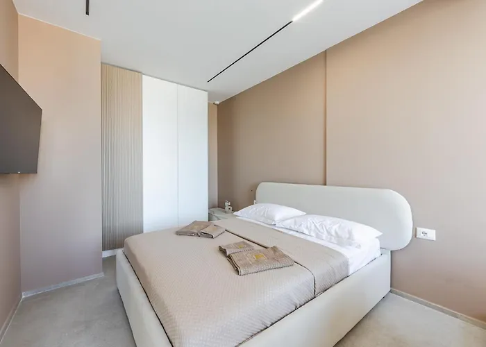 Marina Luxury Jacuzzi By Ps * Durrës