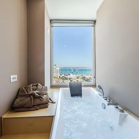 Marina Luxury Jacuzzi By Ps Durrës